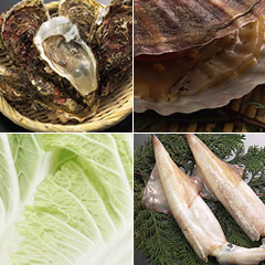 白菜に新鮮な、カキ・イカ・帆立・梨・栗・松の実など厳選した素材を包み込んだ上品で贅沢なキムチです